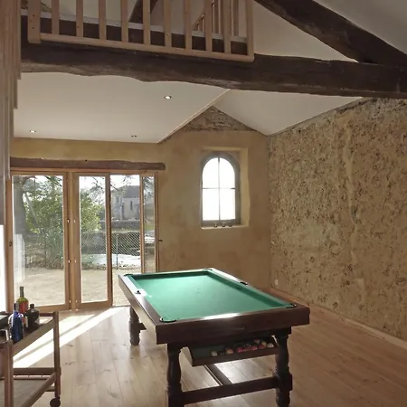 Luxurious In Cazaubon With Swimming Pool Villa *