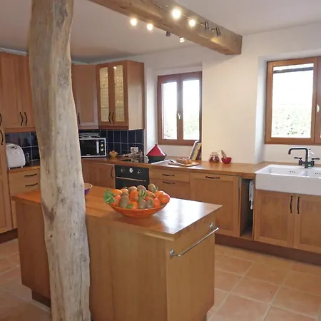 Luxurious In Cazaubon With Swimming Pool