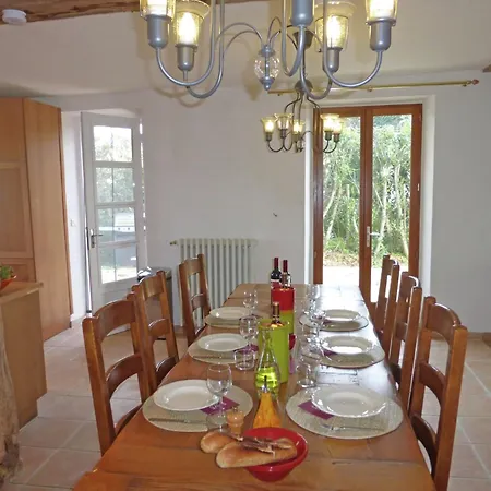 Villa Luxurious In Cazaubon With Swimming Pool