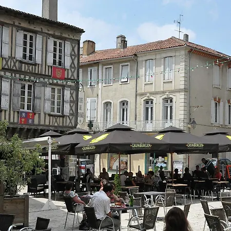 Luxurious In Cazaubon With Swimming Pool *