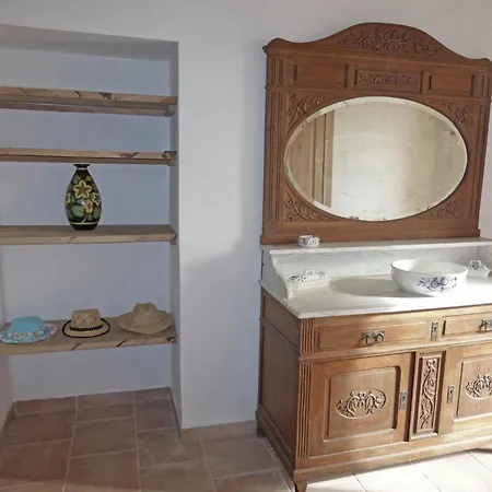 Villa Luxurious In Cazaubon With Swimming Pool