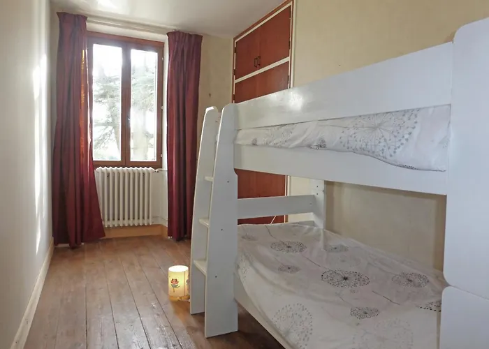 Luxurious In Cazaubon With Swimming Pool Marguestau