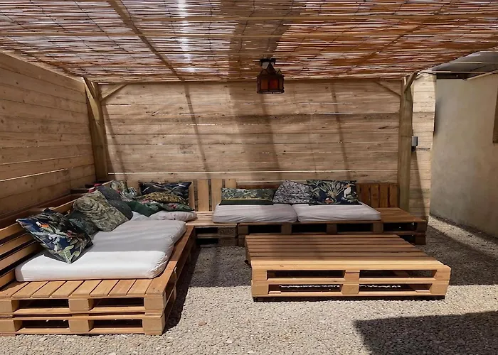 Luxurious In Cazaubon With Swimming Pool Marguestau