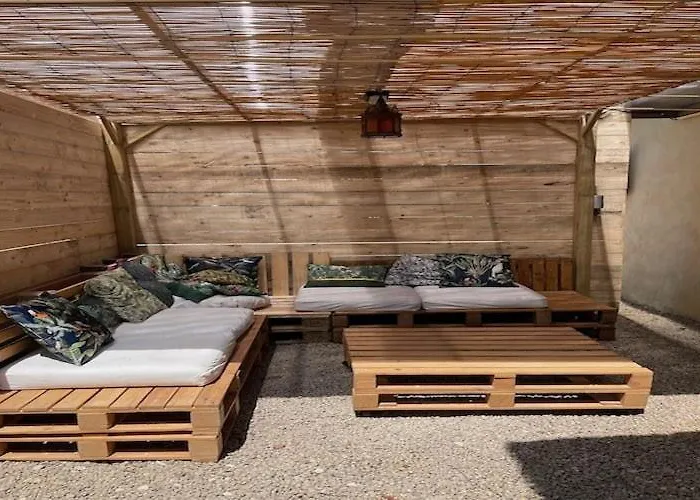 Luxurious In Cazaubon With Swimming Pool * Marguestau